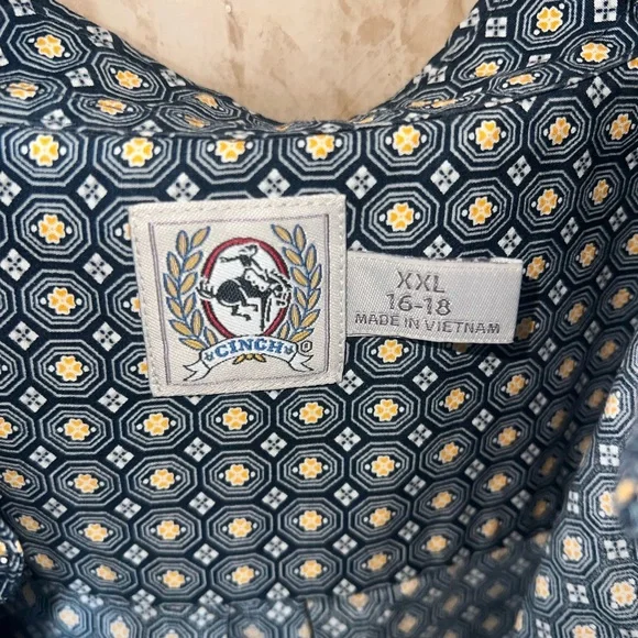 CINCH BOYS BLACK BUTTON DOWN SHIRT - Picture 6 of 7